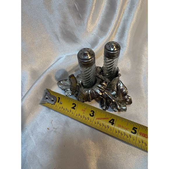 Arthur Court Butterfly Base With Salt and Pepper Shaker Set - Picture 8 of 8